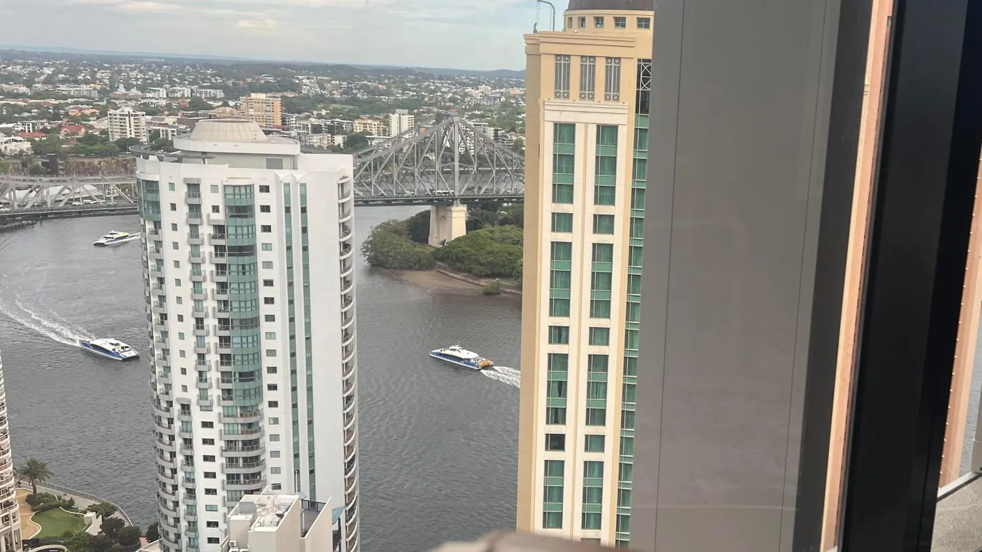 Apartment Lvl29 Rooftop Pool Carpark Netflix By Stylish Stays Brisbane